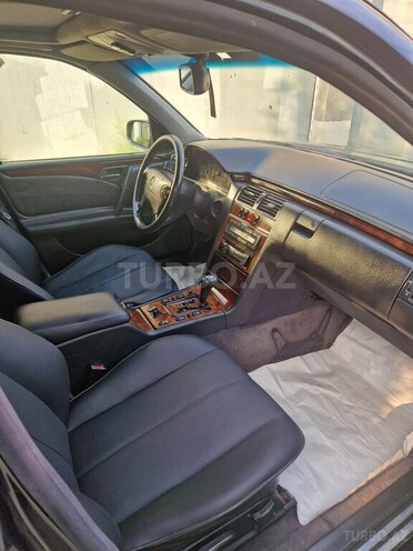 Mercedes E 220 d 1999, 382,451 km - 2.2 l - Bakı
