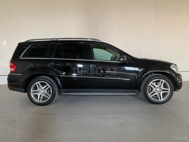 Mercedes GL 500 4MATIC 2011, 179,000 km - 5.5 l - Xaçmaz