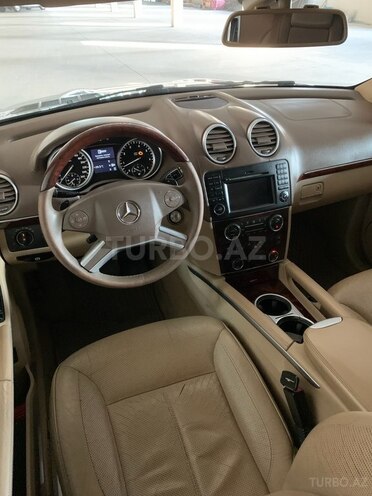 Mercedes GL 500 4MATIC 2011, 179,000 km - 5.5 l - Xaçmaz