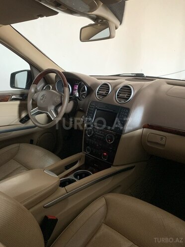 Mercedes GL 500 4MATIC 2011, 179,000 km - 5.5 l - Xaçmaz