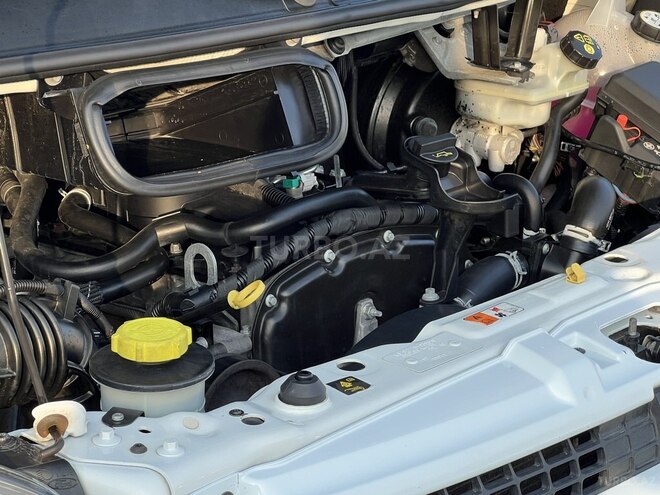 Ford Transit-19