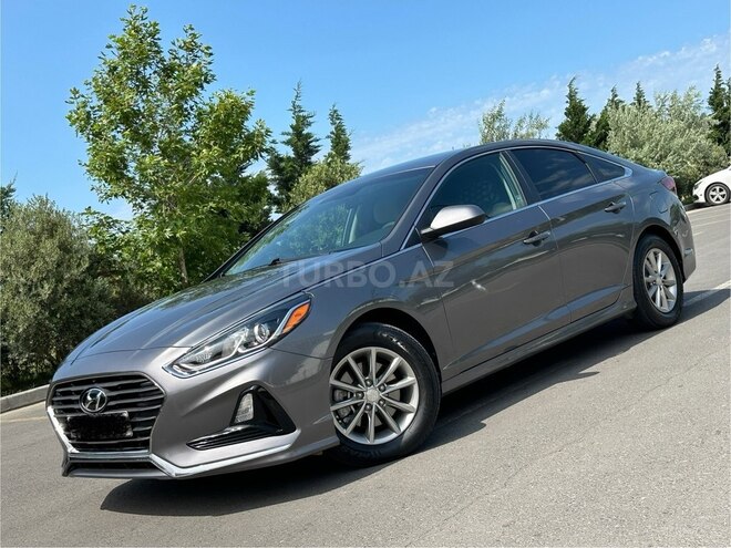 Hyundai Sonata-4