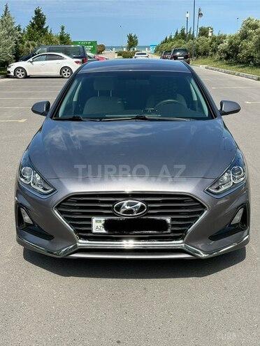 Hyundai Sonata-8