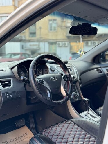 Hyundai Elantra 2011, 195,000 km - 1.6 л - Bakı