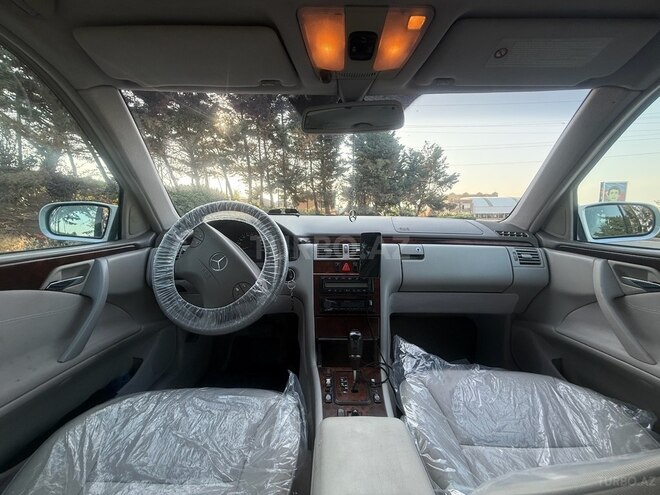 Mercedes E 240 2000, 295,000 km - 2.4 l - Şəmkir
