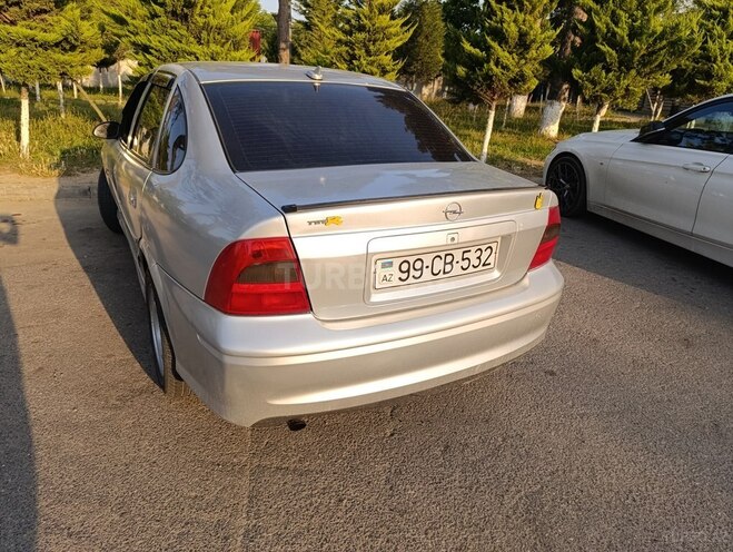 Opel Vectra 1999, 250,000 km - 1.6 l - Bakı
