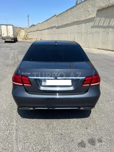 Mercedes E 250 4MATIC 2015, 270,000 km - 2.2 л - Bakı