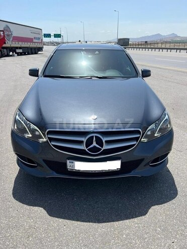 Mercedes E 250 4MATIC 2015, 270,000 km - 2.2 л - Bakı