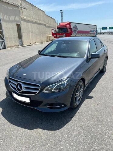 Mercedes E 250 4MATIC 2015, 270,000 km - 2.2 л - Bakı