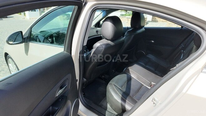 Chevrolet Cruze 2012, 284,412 km - 1.4 л - Bakı