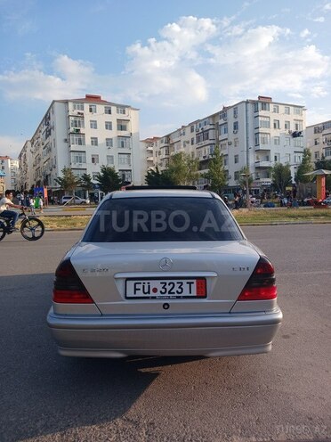 Mercedes C 220 d 1999, 260,000 km - 2.2 l - Xırdalan