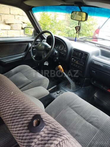 GAZ 3110 2002, 250,000 km - 2.3 l - Bakı