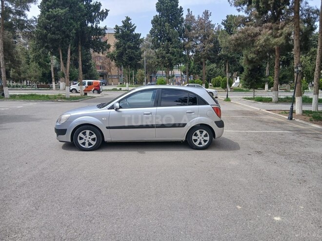Kia Rio 2006, 231,000 km - 1.4 l - Şirvan