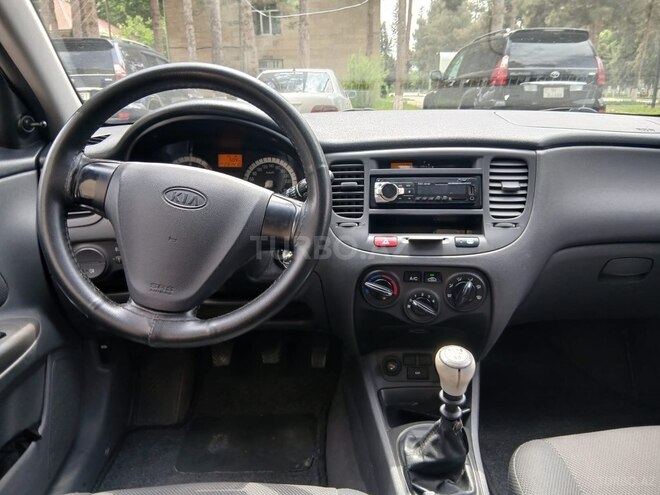 Kia Rio 2006, 231,000 km - 1.4 l - Şirvan