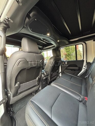Jeep Wrangler-14