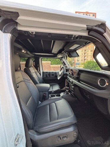 Jeep Wrangler-15