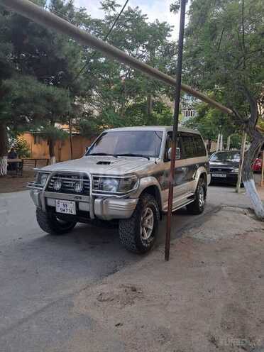 Mitsubishi Pajero 1996, 309,000 km - 2.8 л - Bakı