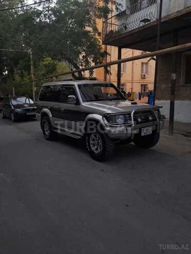 Mitsubishi Pajero 1996, 309,000 km - 2.8 л - Bakı