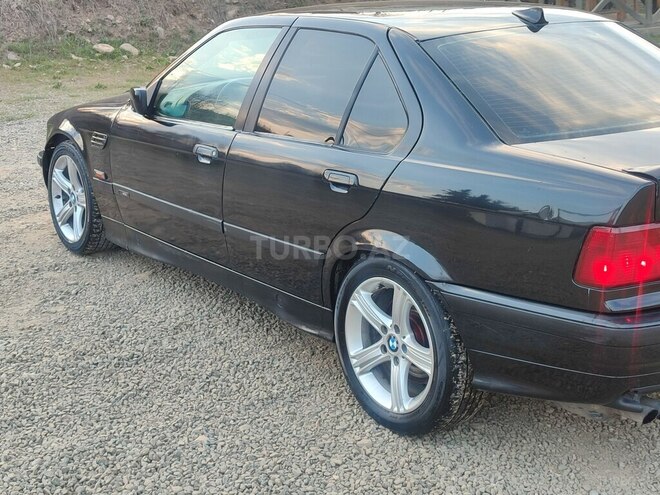 BMW 325 1993, 500,230 km - 2.5 л - 