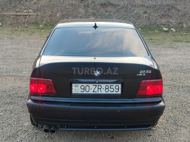 BMW 325 1993, 500,230 km - 2.5 л - 
