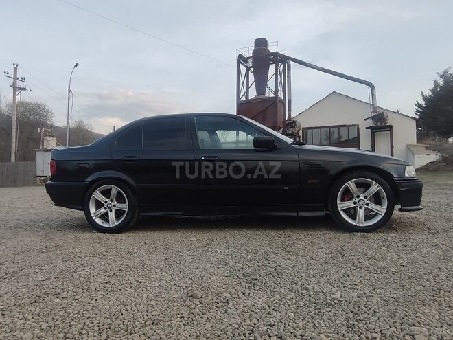 BMW 325 1993, 500,230 km - 2.5 л - 