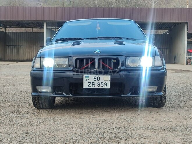 BMW 325 1993, 500,230 km - 2.5 л - 