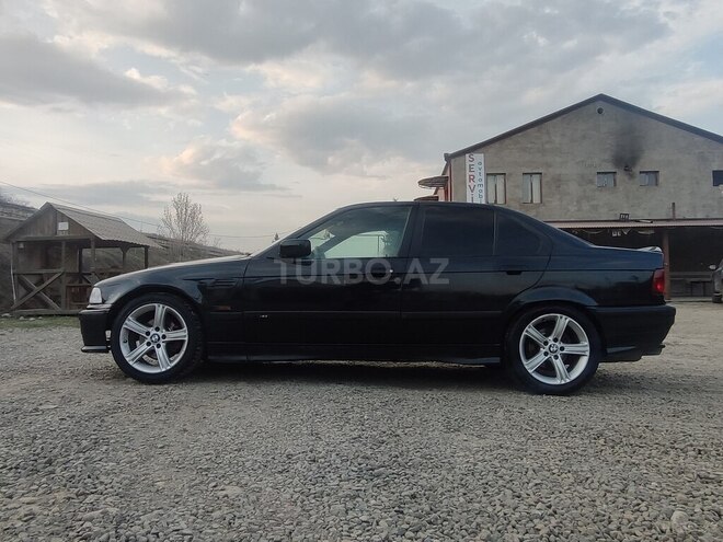 BMW 325 1993, 500,230 km - 2.5 л - 