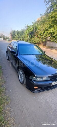 BMW 530 2001, 288,000 km - 3.0 л - Qazax