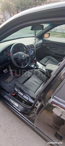 BMW 530 2001, 288,000 km - 3.0 л - Qazax