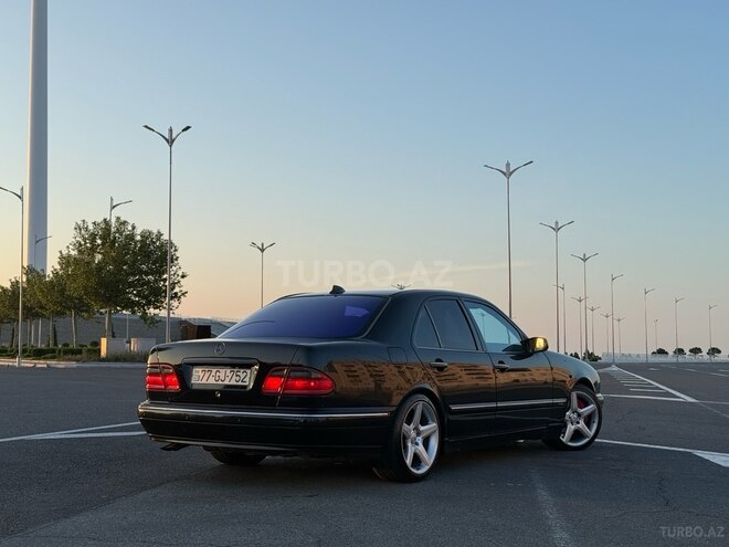 Mercedes E 320 2000, 331,000 km - 3.2 l - Bakı