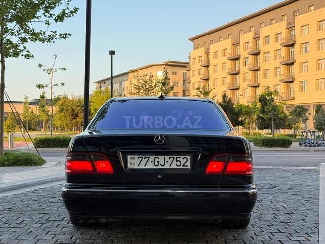 Mercedes E 320 2000, 331,000 km - 3.2 l - Bakı