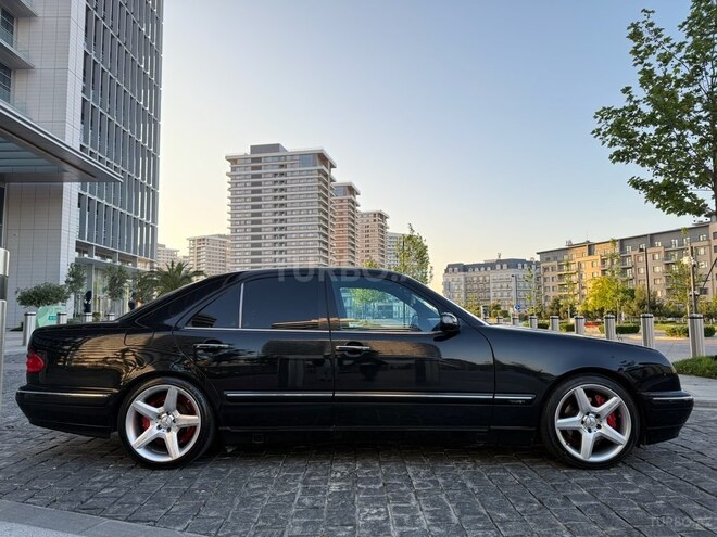 Mercedes E 320 2000, 331,000 km - 3.2 l - Bakı