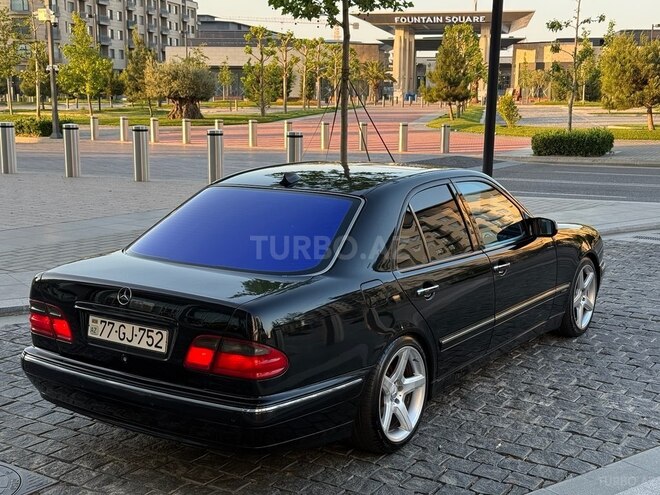 Mercedes E 320 2000, 331,000 km - 3.2 l - Bakı