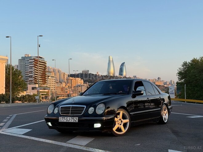 Mercedes E 320 2000, 331,000 km - 3.2 l - Bakı