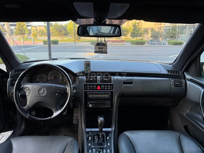 Mercedes E 320 2000, 331,000 km - 3.2 l - Bakı
