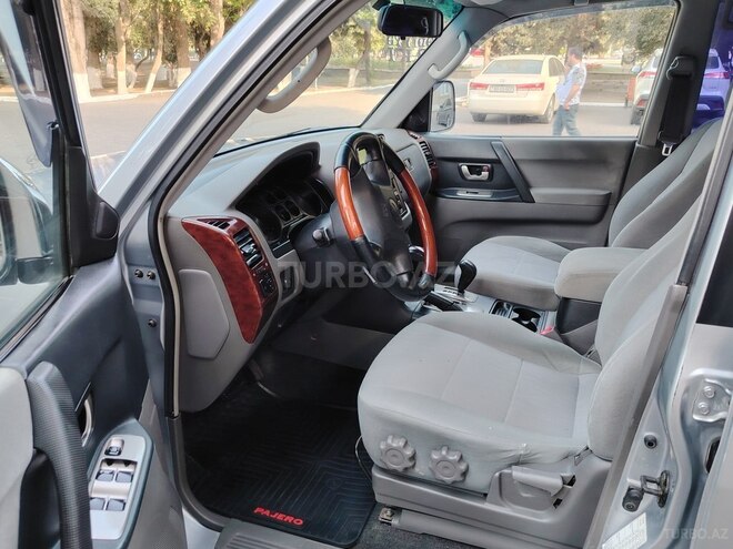 Mitsubishi Pajero 2005, 302,000 km - 3.0 l - Sumqayıt