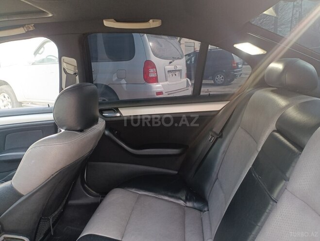 BMW 318 2002, 147,300 km - 2.0 l - Sumqayıt