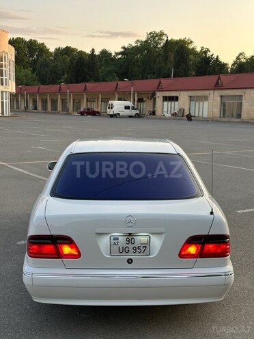 Mercedes E 240 2000, 268,000 km - 2.4 l - Bakı