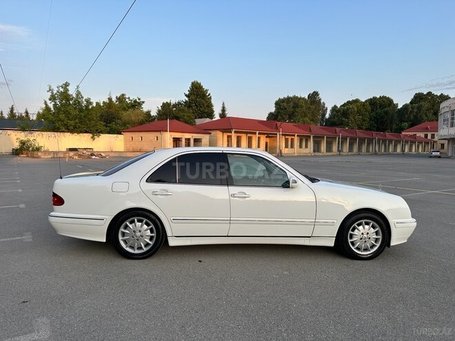 Mercedes E 240 2000, 268,000 km - 2.4 l - Bakı