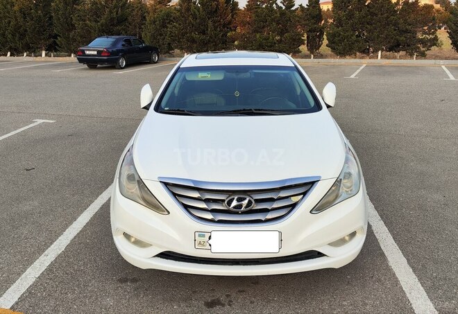 Hyundai Sonata-1