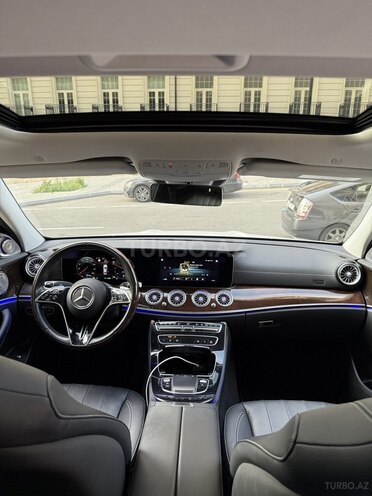 Mercedes E 300 de-4