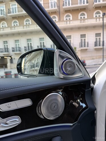 Mercedes E 300 de-10