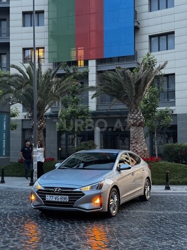 Hyundai Elantra 2019, 105,000 km - 2.0 л - Bakı