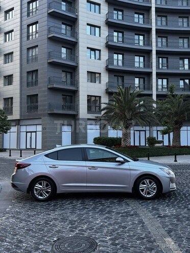 Hyundai Elantra 2019, 105,000 km - 2.0 л - Bakı