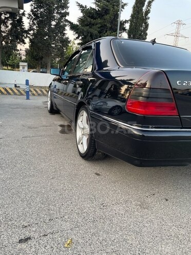 Mercedes C 230 1999, 342,000 km - 2.3 l - Bakı
