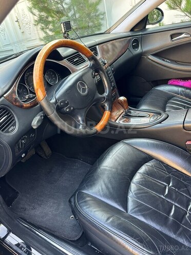 Mercedes CLS 350 2004, 129,000 km - 3.5 l - Bakı
