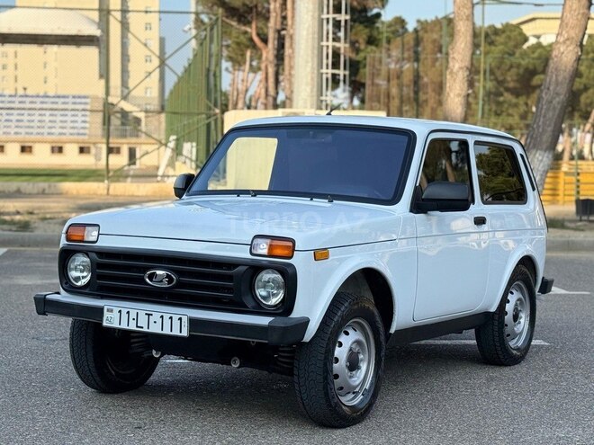 LADA (VAZ) Niva-11