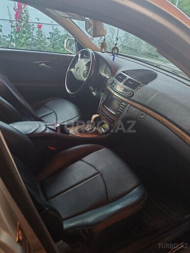 Mercedes E 220 d 2005, 420,000 km - 2.2 l - Naxçıvan