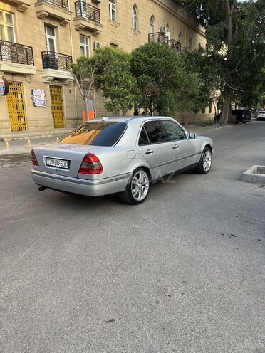Mercedes C 180 1995, 999,990 km - 1.8 л - Bakı
