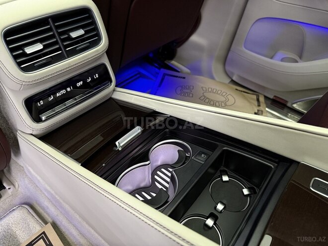 Mercedes-Maybach GLS 600 4MATIC-9